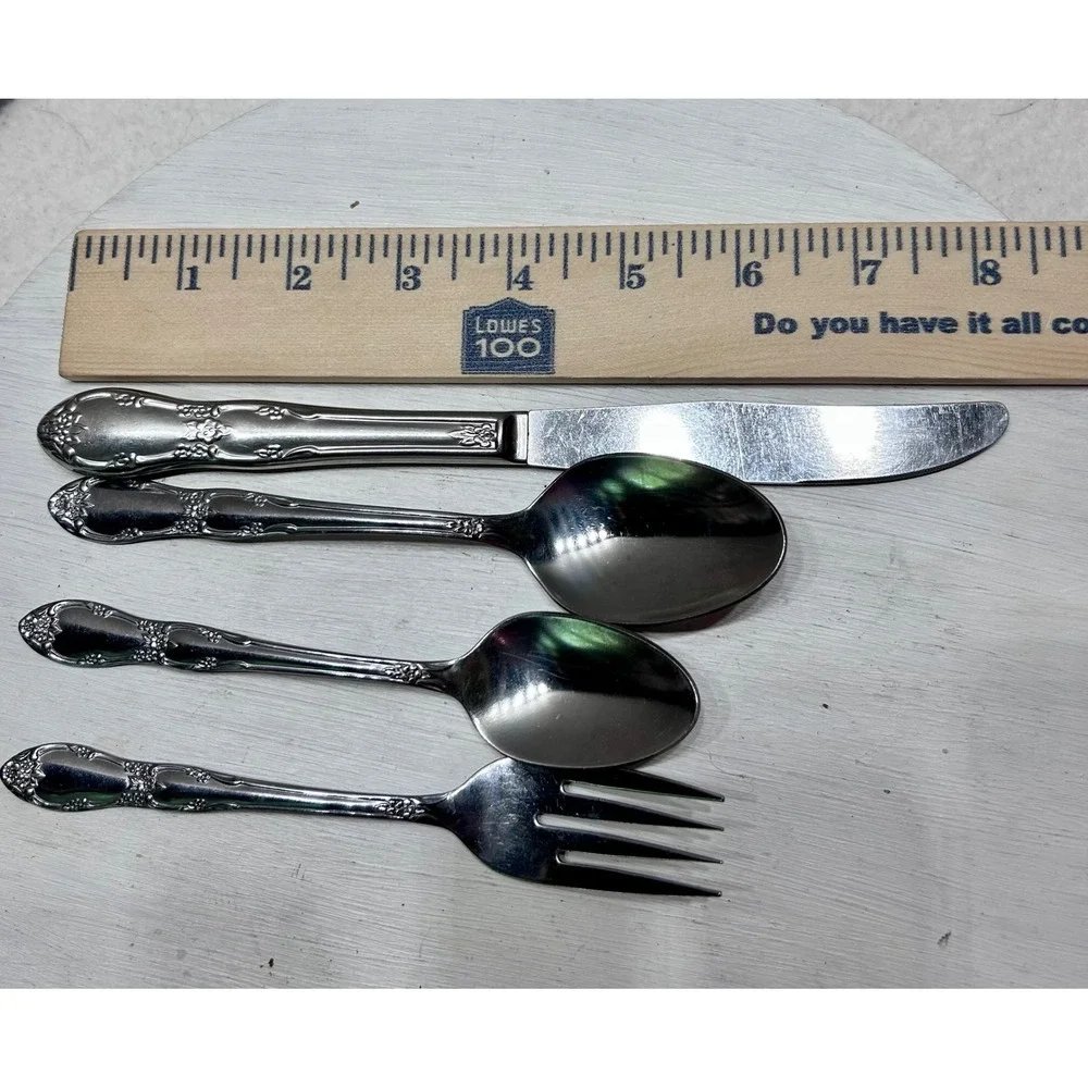 Wm A Rogers Oneida Ltd Stainless Flatware Set 15 Pc Floral Pattern Silverware